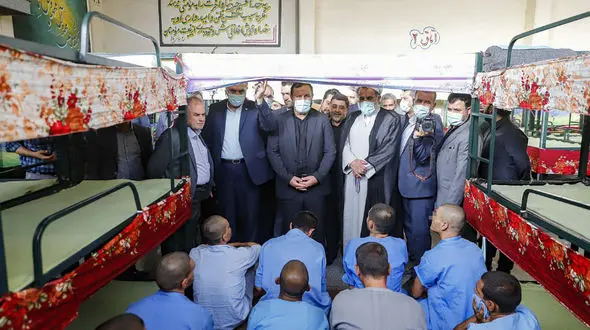 نباید با کسانی که به جان و مال مردم دست درازی می‌کنند ذره‌ای مماشات کرد/ قضات در این زمینه مدارا نکنند