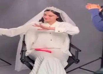 فیلم آواز و رقص آذری مریم مومن تو ی آرایشگاه عروس / حسابی تمرین کرد ...