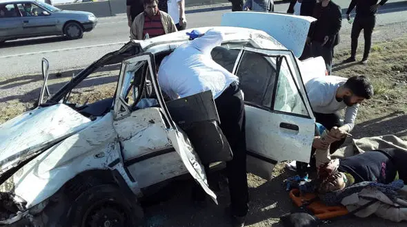 تصادف زنجیره‌ای در جاده ساوه به تهران + تصاویر