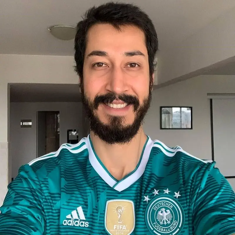 بهرام افشاری