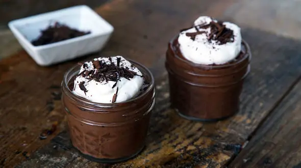 موس شکلاتی با طعم پسته+ دستور تهیه خانگی