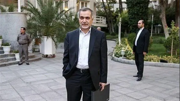 حسین فریدون به بیمارستان دی منتقل شد 