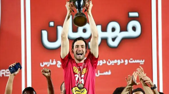 ببینید / قرارداد گولسیانی با پرسپولیس تمدید شد + فیلم