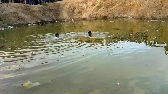  بارندگی شدید جان  کودک بندرعباسی را گرفت+فیلم