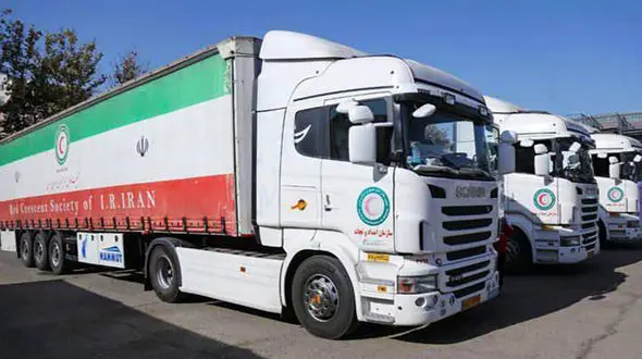 ۲۴۰ تن مواد غذایی از راه زمینی و هوایی در راه خوی/بیش از ٧٦ هزار زلزله‌زده در خوی اسکان یافتند