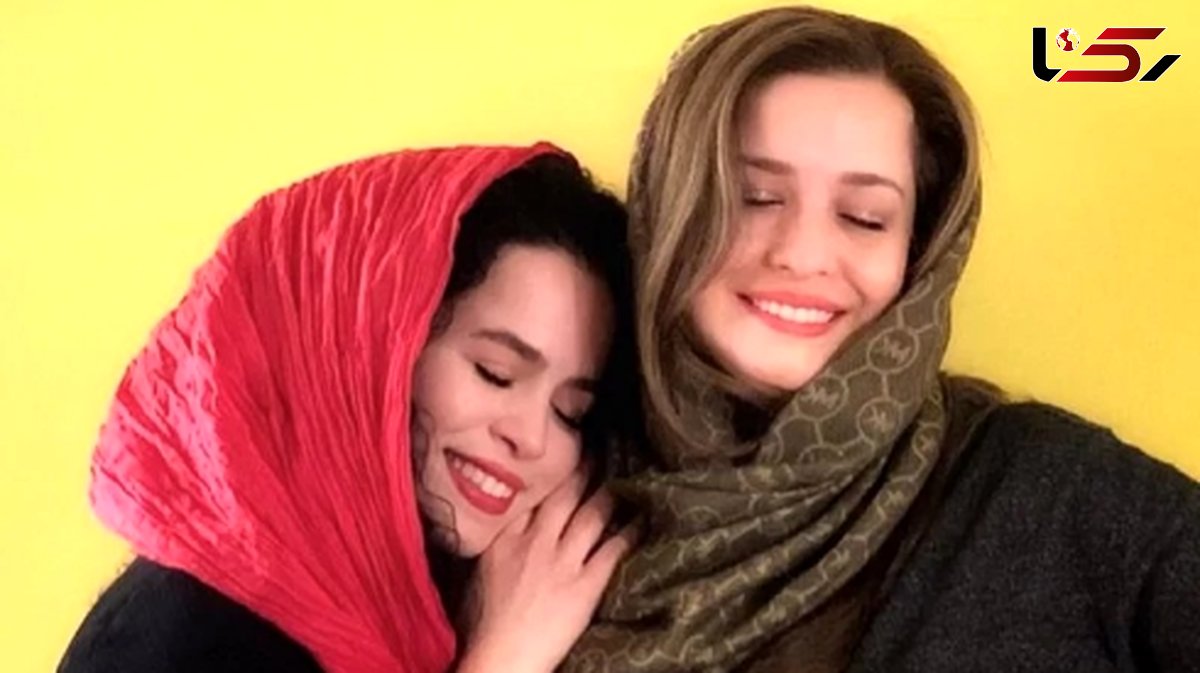نگاه عاشقانه ملیکا شریفی نیا در نقاشی زیبا و خاص از مادر و خواهرش مهرآوه / لحظههایی پر از عشق و هنر در یک قاب ماندگار و زیبا+ عکس