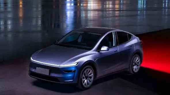 با تاکسی رباتیک ایلان ماسک آشنا شوید / فیلم و جزئیات