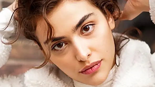  ریحانه پارسا صنعت مدلینگ ترکیه را تسخیر کرد ! + عکس های خانم بازیگر بعد از مدل شدن !