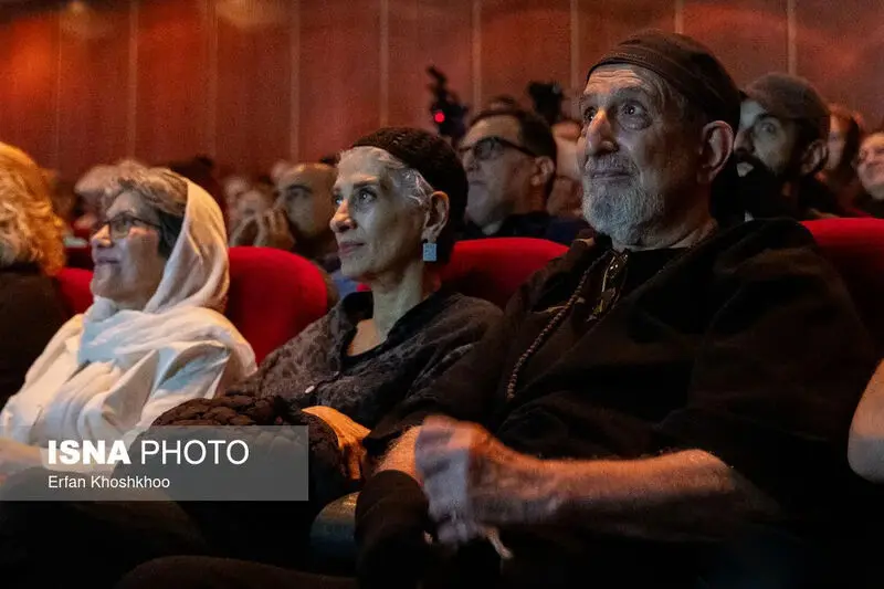 یادبود بهناز نازی