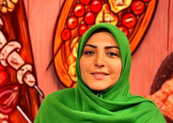 فیلم/ بحث شدید المیرا شریفی مقدم با مسئول تعمیر ورزشگاه آزادی: خوبه نگفتیم که .... الانم انگار ما بدهکار شدیم ... 