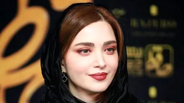 استایل شیک و جذاب بهنوش طباطبایی در یک مراسم + عکس جدید