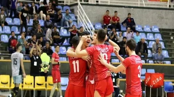  تیم والیبال درنا ارومیه مقابل سایپا شکست خورد