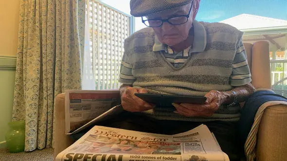 راز طول عمر پیرمرد ۱۱۱ ساله