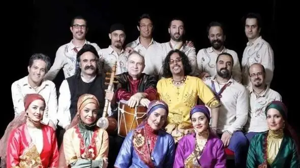 فیلم آواز اصیل /  شاهکار گروه رستاک که شادترین آهنگ شیرازی خوندن دلت غنج میره از زیباییشون