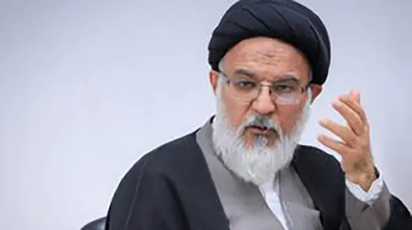 عضو مجلس خبرگان : پشت اخبار کرونا توطئه‌ای وجود دارد