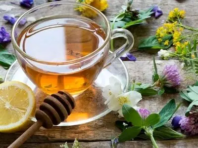 آیا مصرف بیش از حد دمنوش‌ های گیاهی در درمان آنفلوآنزا خطرناک است؟