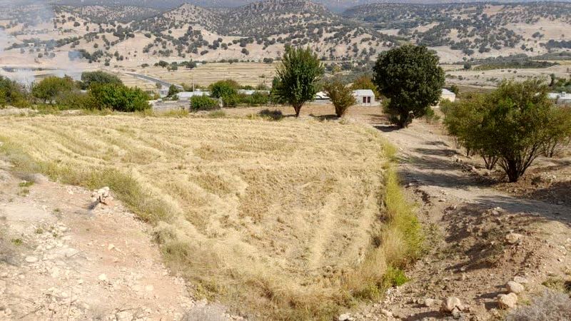 مدرسه روستای بطاری 2