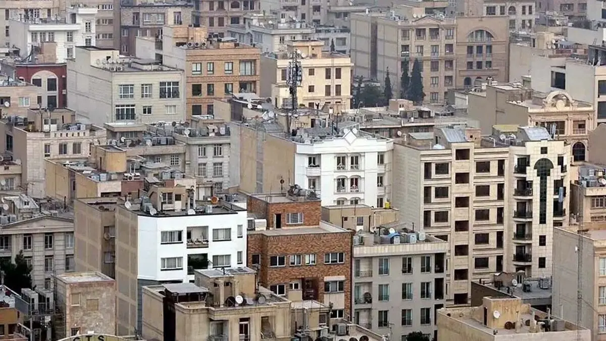 فیلم عبور موشک‌های کروز از آسمان تهران / در دقایق اولیه جنگ نهم اسفند