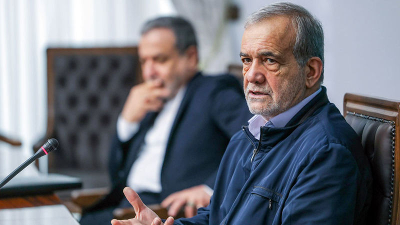  مسعود پزشکیان ، رئیس جمهور امروز با جمعی از وزرای سابق امور خارجه