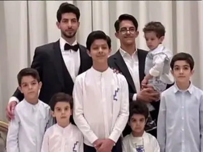 فیلم / این زن دهه هشتادی ایرانی 10 فرزند دارد / زهرا صادقی  جذاب ترین مادر ایرانی لقب گرفت / موبایل در خانه ما زیر 16 سال ممنوعه / قهر کردن ممنوعه + عکس ها و اسامی بچه های ریز و درشت
