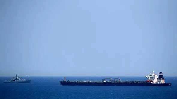 همه کارکنان نفتکش ایرانی در جبل الطارق آزاد شدند