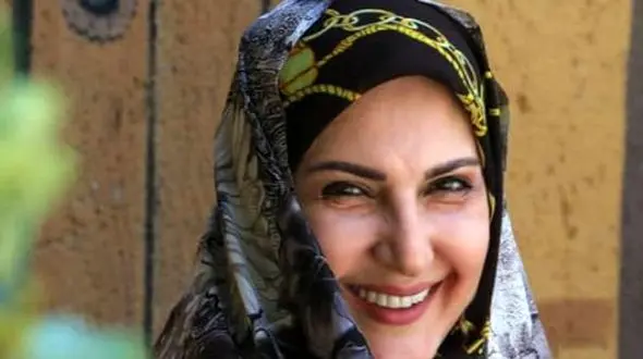 جذاب ترین مانتو به تن فاطمه گودرزی ! + عکس مانتوی  خاص و پوشیده