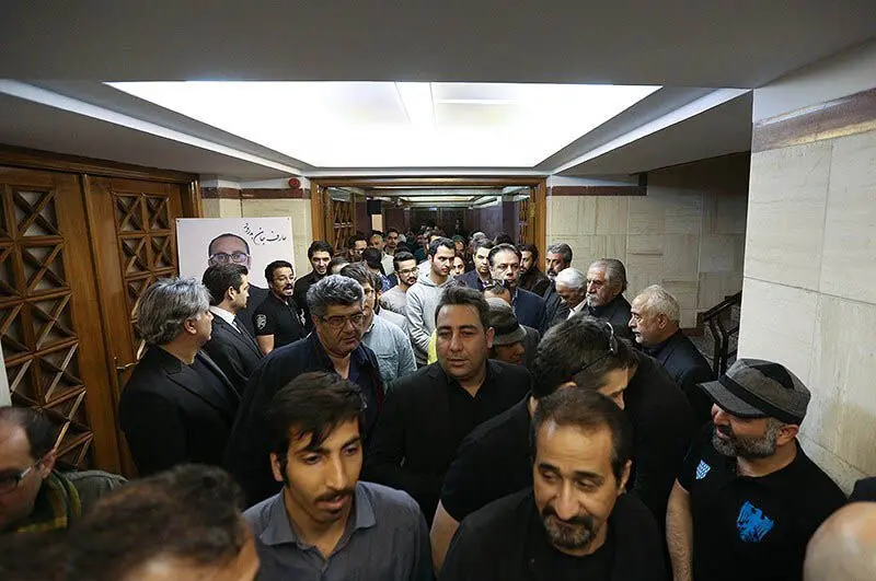 کدام ستاره ها در مراسم هفتمین روز درگذشت عارف لرستانی حضور داشتند