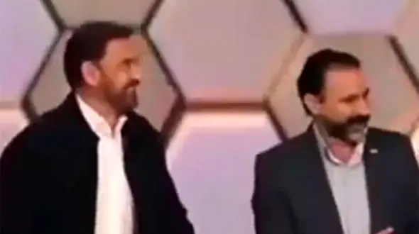 شوخی بد فیروز کریمی در برنامه زنده تلویزیونی + فیلم 