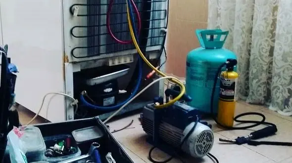 چگونه گاز یخچال را خالی کنیم؟ 