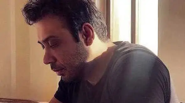 دانلود آهنگ بی‌نظیر «زندان بان» با صدای بهشتی محسن چاوشی/ چند وقته فکر رفتنی اما تعلل میکنی... +متن آهنگ