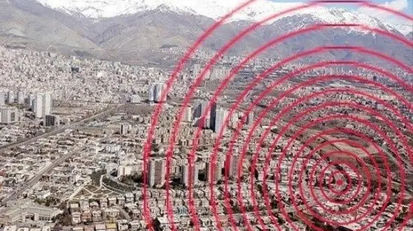  وحشت از زلزله در سومار استان کرمانشاه / مردم از سرما در بیرون از خانه هایشان هستند 