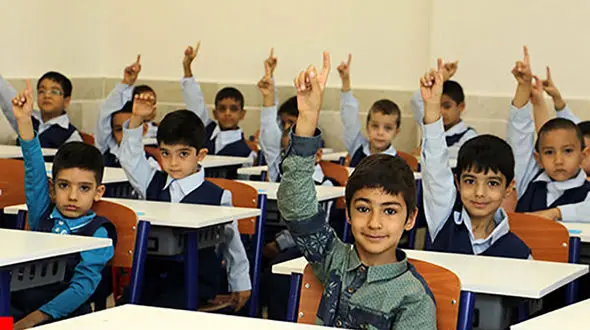 آموزش و پرورش ایران؛ جایی که دموکراسی در آن گم شده است / ۶۰ تا ۷۰ درصد مدارس ایران هنوز اصول دموکراسی را رعایت نمی کنند