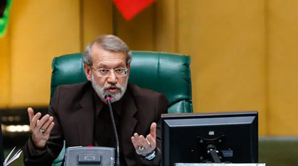 از لاریجانی قهرمان و بت نسازید !