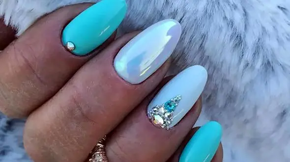 مدل های تابستانی ناخن با لاک آبی روشن + عکس