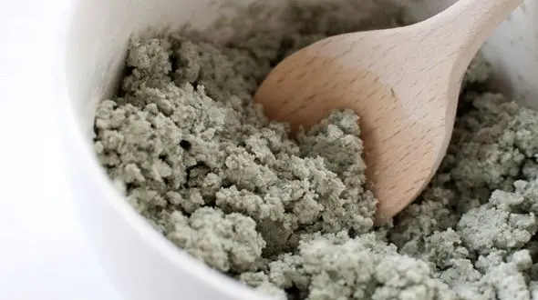 جوانی پوست در 10 دقیقه / اسکراب خاک رس برای پوست های خشک!