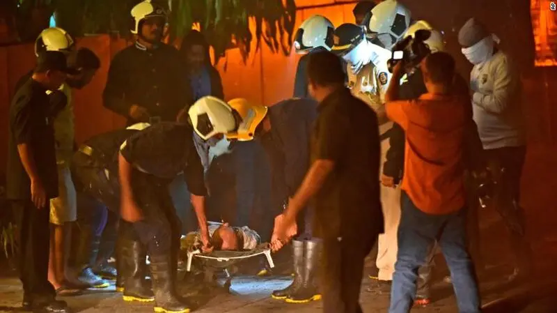 171229131710-02-mumbai-restaurant-fire-exlarge-169