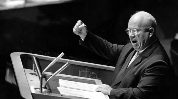 عکسی عجیب از بازدید خروشچف از آمریکا !