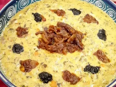 مراحل تهیه و مواد لازم آش دوغ خانگی 