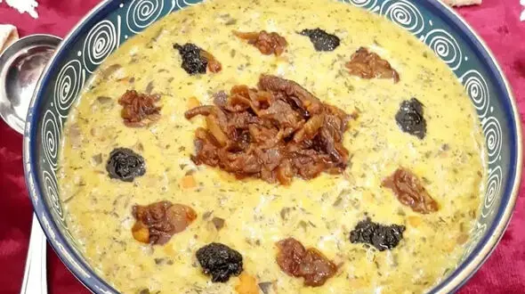 مراحل تهیه و مواد لازم آش دوغ خانگی 