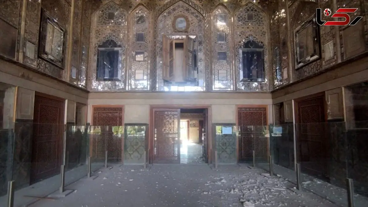  ریزش تزئینات چهلستون اصفهان ادامه دارد