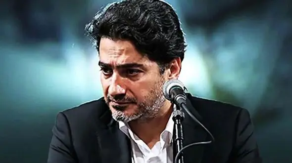 فیلم آوازخوانی همایون شجریان/ با کوچه های شهر پر ولگرده دله همرو بدرد آورد