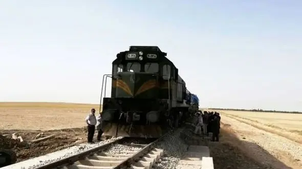 برخورد چوپان نوجوان با قطار