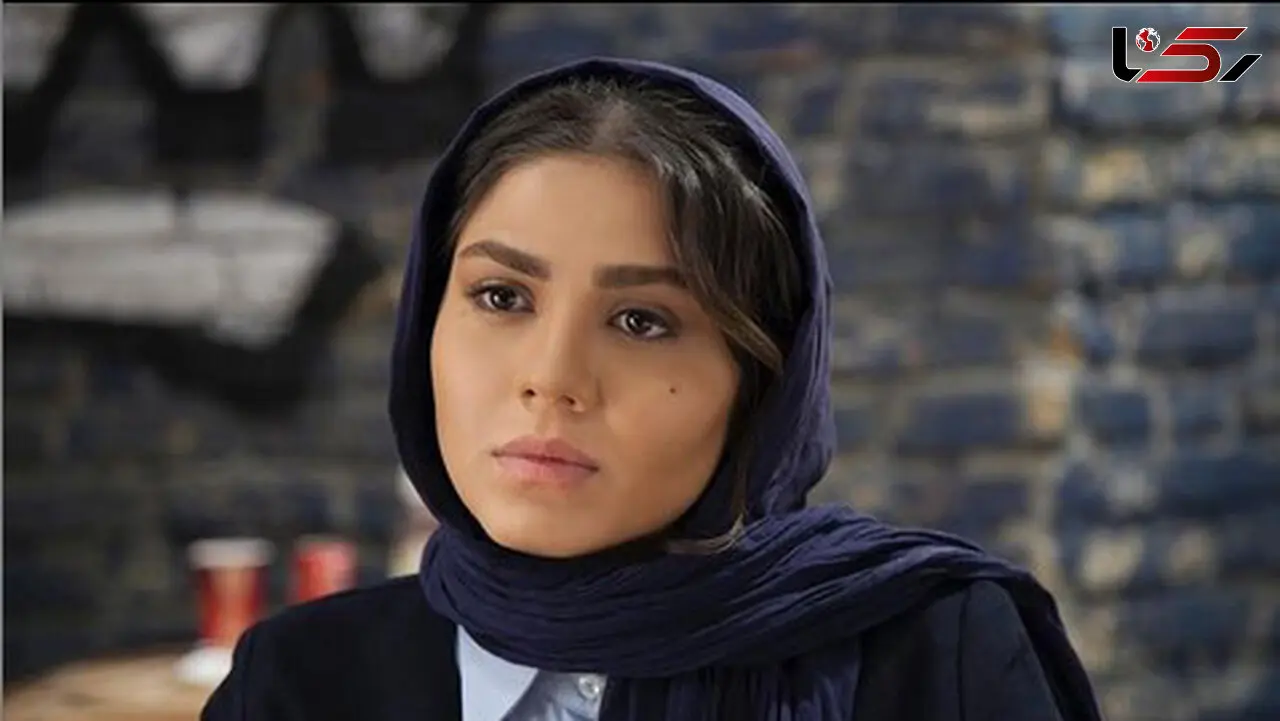  ژست جالب آزاده زارعی موقع خیس شدن!  + عکس ها