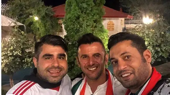 امین حیایی بازی ایران و اسپانیا را با چه کسانی دید؟
