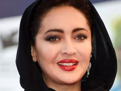 فیلم / نیکی کریمی: عمرا جلوی دوربین داخل استخر شنا کنم/ داریوش مهرجویی مجبورش کرد !