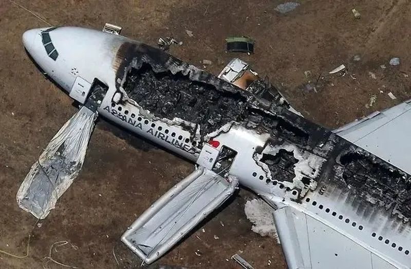 C:\Users\meysam\Desktop\airplane_crash.jpg