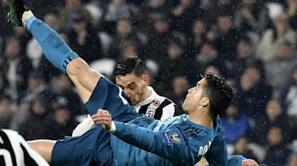 اهدای کاپ لیگ والیبال تا سوپر گل رونالدو به بوفون