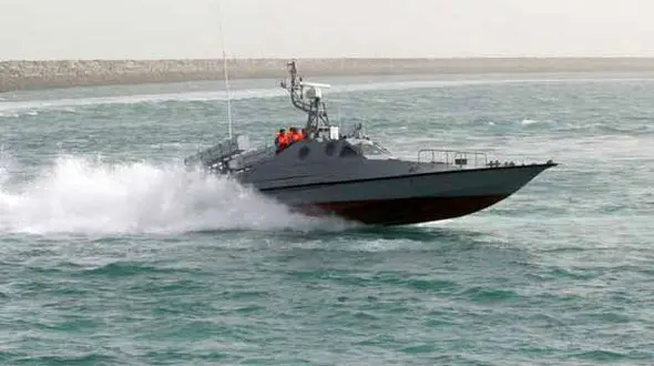 6 مرد ایرانی در محاصر خطر مرگ در بندرجاسک