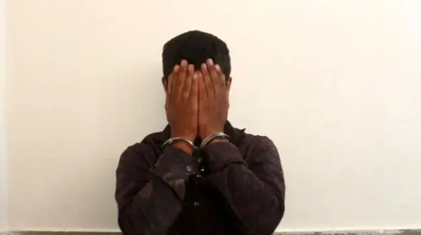 این جوان را می شناسید ؟ / او گوشی آیفون می داد موتور می دزدید