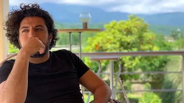 اشکان خطیبی برای همیشه از ایران رفت! + استوری این بازیگر معروف